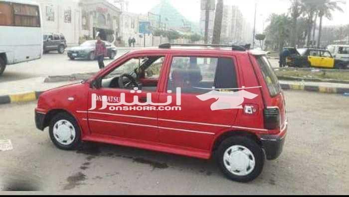 عربية دايهاتسو ميرا 92 بحالة جيدة   بطارية جديدة مارس 2018  وضمان سنة عفشة  وموتور بحالة ممتازة سنتر لوك  وزجاج امامي كهربا كاسيت فوليم usb  وصالون فوق الممتاز جلد طبيعي  وتابلوه رائع كله فبريكة يابان...