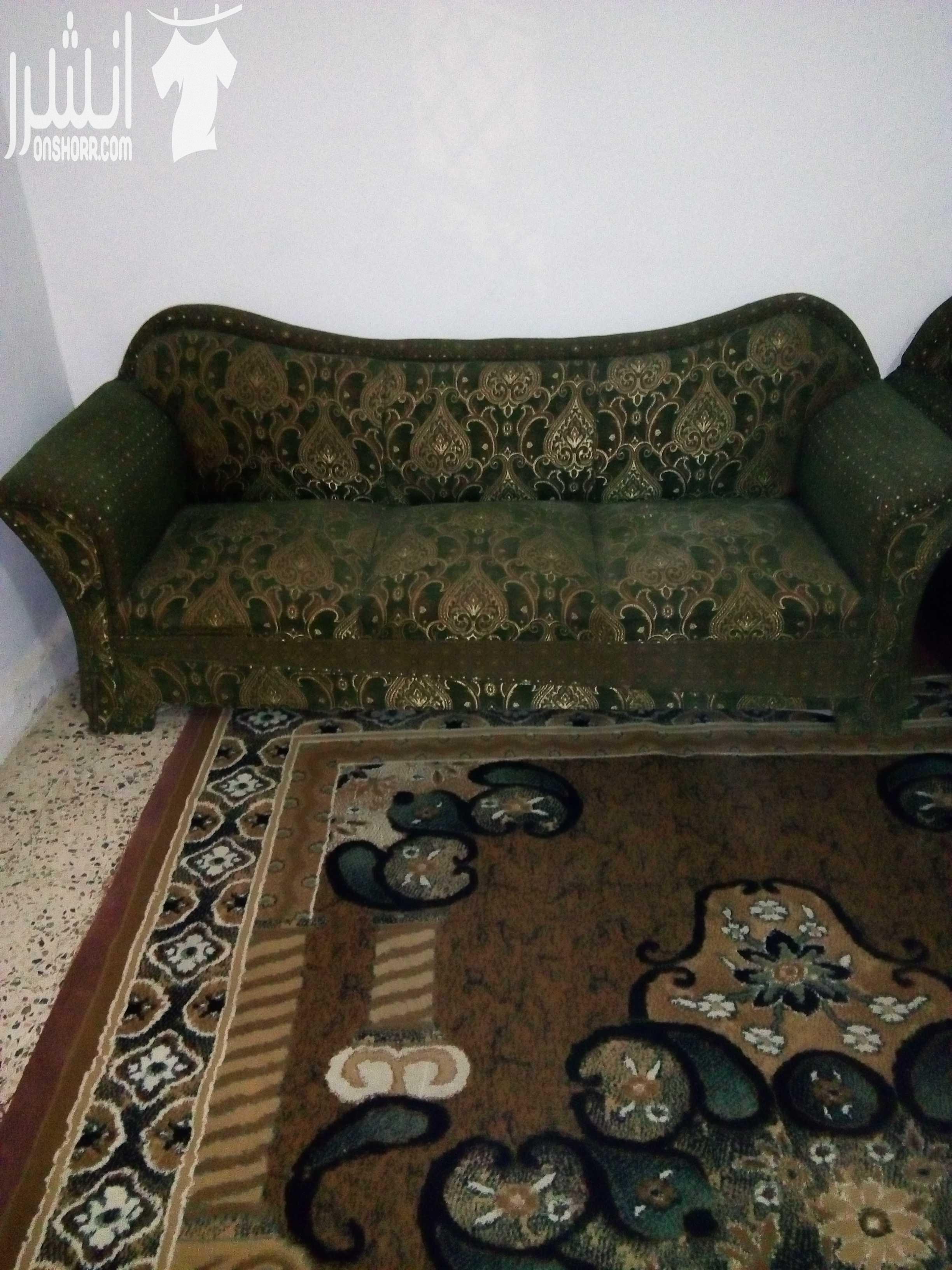 طقم كنب للبيع بحاله جيده التواصل على الرقم 0796933224 السعر قابل للتفاوض