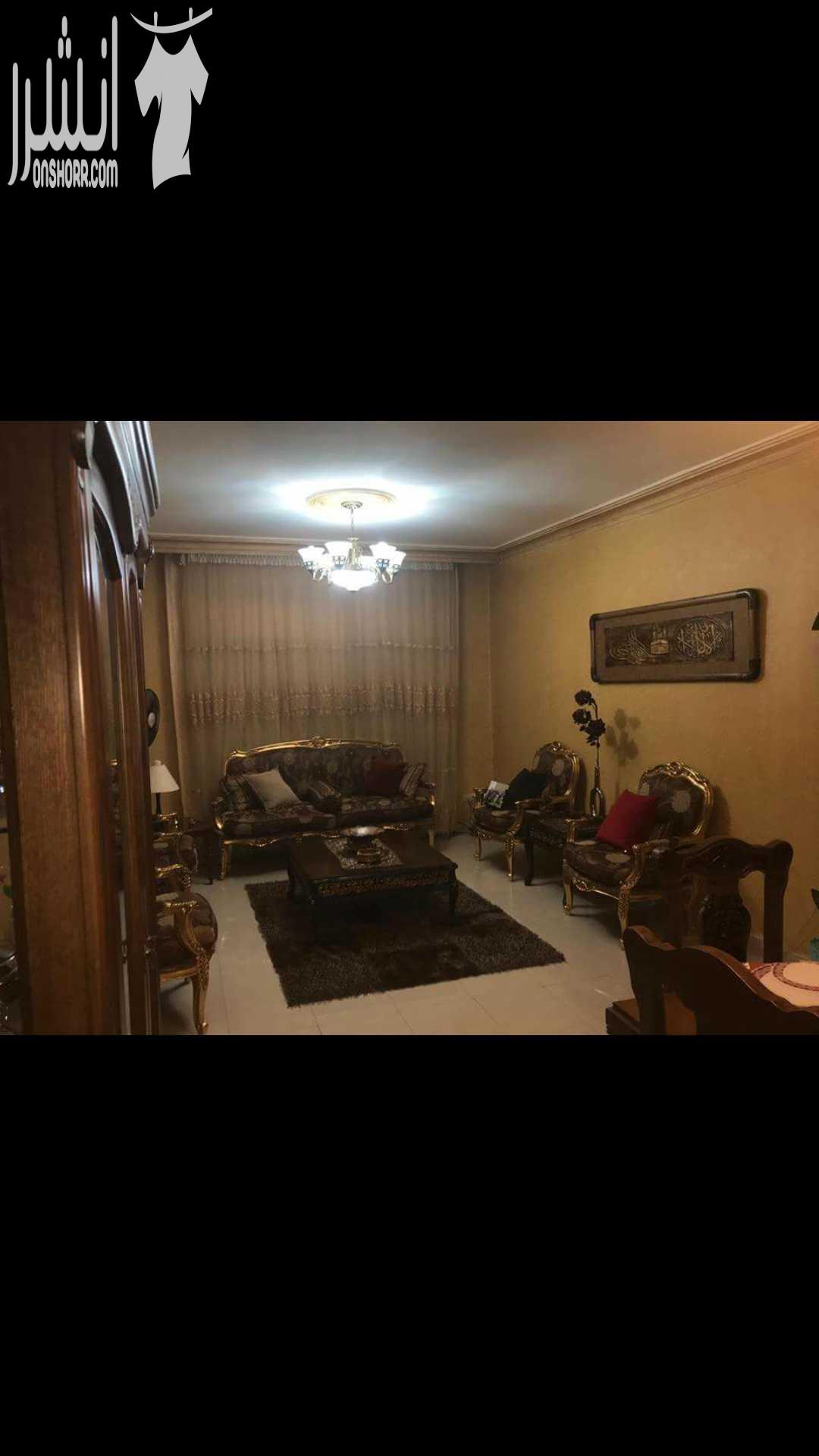 شقة مفروشة سوبر ديلوكس في محافظة غرب عمان منطقة ضاحية الرشيد  المنطقة راقية جدا والاثاث ذو كفاءة عالية الشقة تحتوي على الميزات كاملة من تدفئة وتكييف و مصعد و كراج خاص للتواصل على الهاتف او الواتس اب
