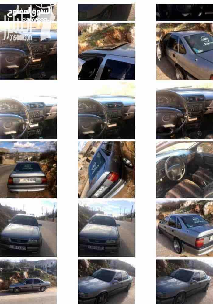 ماتور 1600 حلاب  جنط 15 ترخيص 8 فحص امامي جيد يمين وشمال بايع خالي قَص قلبان سنتر  فتحة كهرباء ثلاث حركات بلادها  ايرباق 2 زجاج امامي كهرباء خلفي عادي  غرفة نظيفة