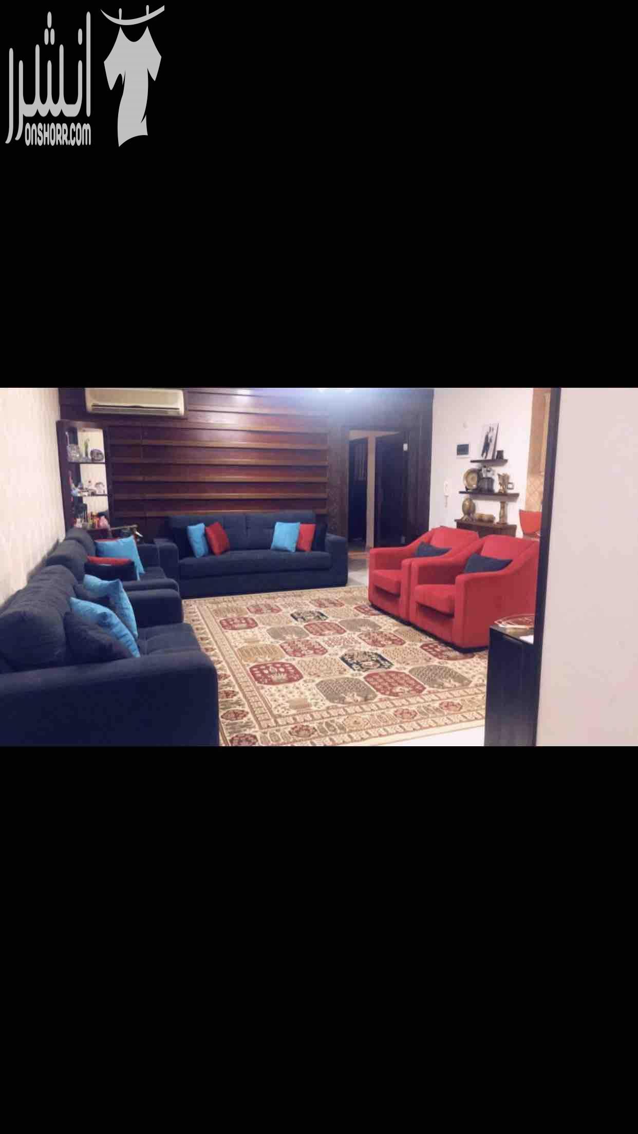 شقه مدخل مستقل للبيع مساحه 215 م  اتجاه شرقي شمالي عمر البناء خمس سنوات تشطيبات سوبر  مطبخ بلوط أمريكي ديكورات خشب و ورق جدران  من المالك مباشره  السعر 100000 قابل للتفاوض  0798484941