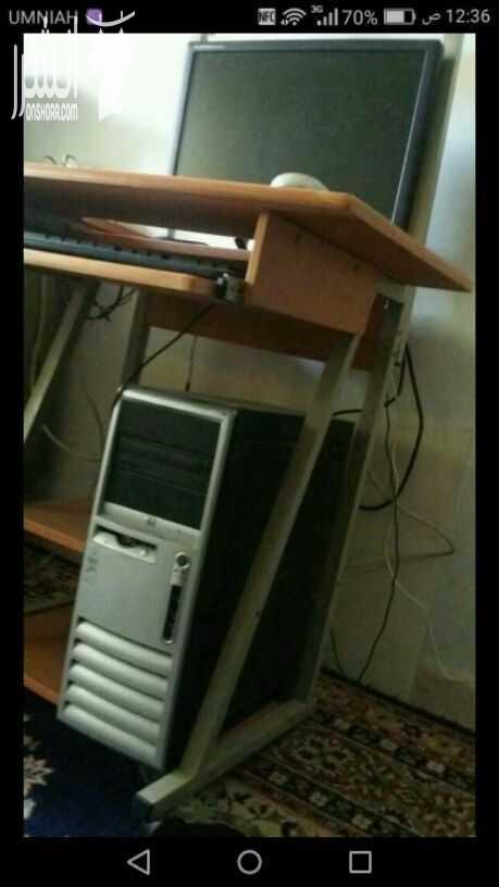 كمبيوتر مكتبي مع طاولة كمبيوتر  P4 Ram 512 mb HDD 120 G Win 7 LG 19 شاشة 70دينار