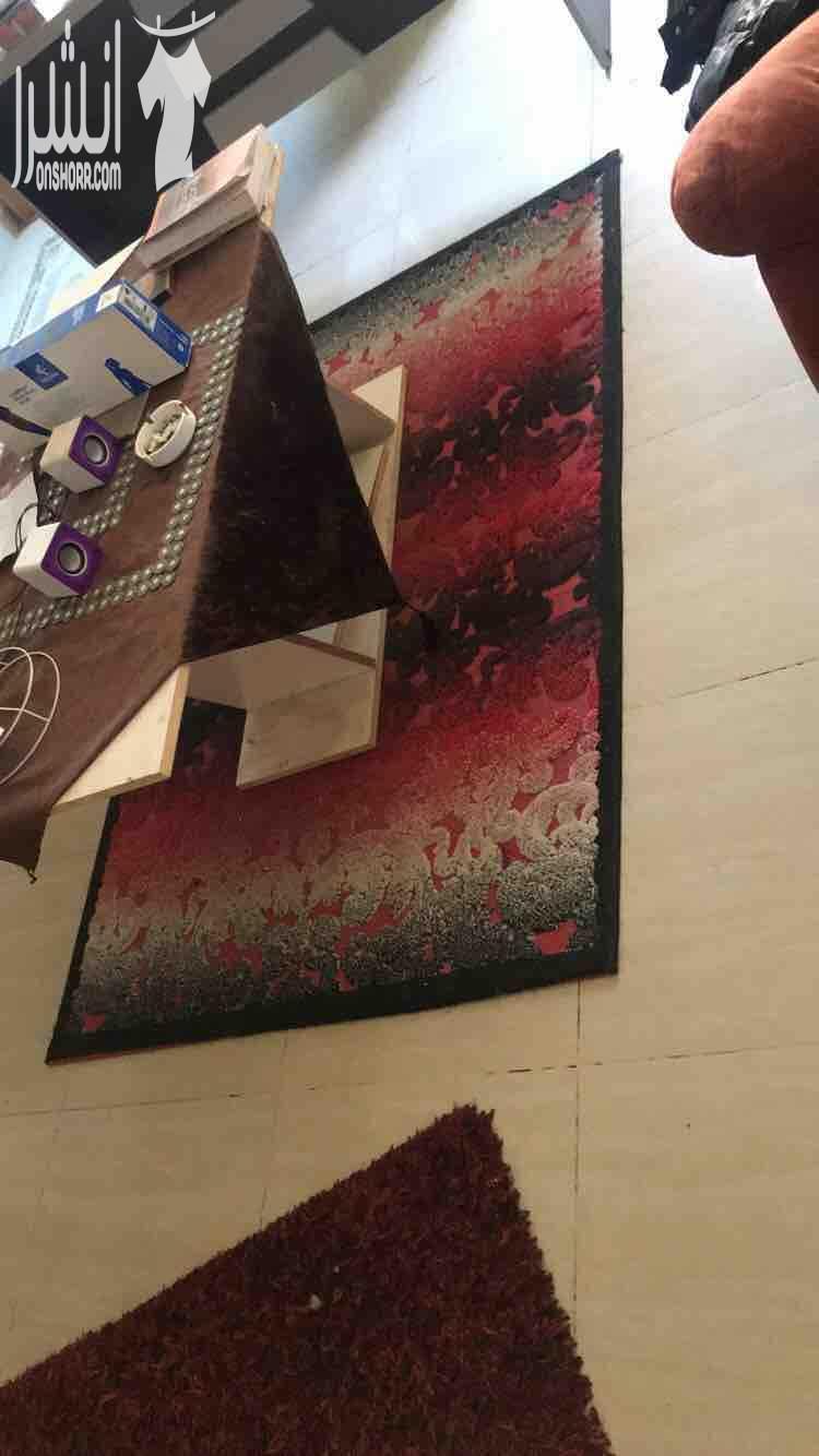 مكوى للبيع بسعر ١٥ دينار مكتب للبيع مع كرسين جلد كبير و كرسي عادي بحاله ممتازه بحاله الوكاله للبيع بسعر ٩٠ دينار سجاده لون احمر للبيع بسعر ١٥ دينار ضو الناموس بسعر ٥ دينار رفوف عدد ٩ للبيع بسعر ٥٠...