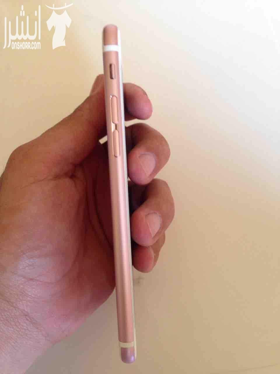 iPhone 6s rose gold 64Gb معو جميع اغراضو الاصليه عدا السماعات