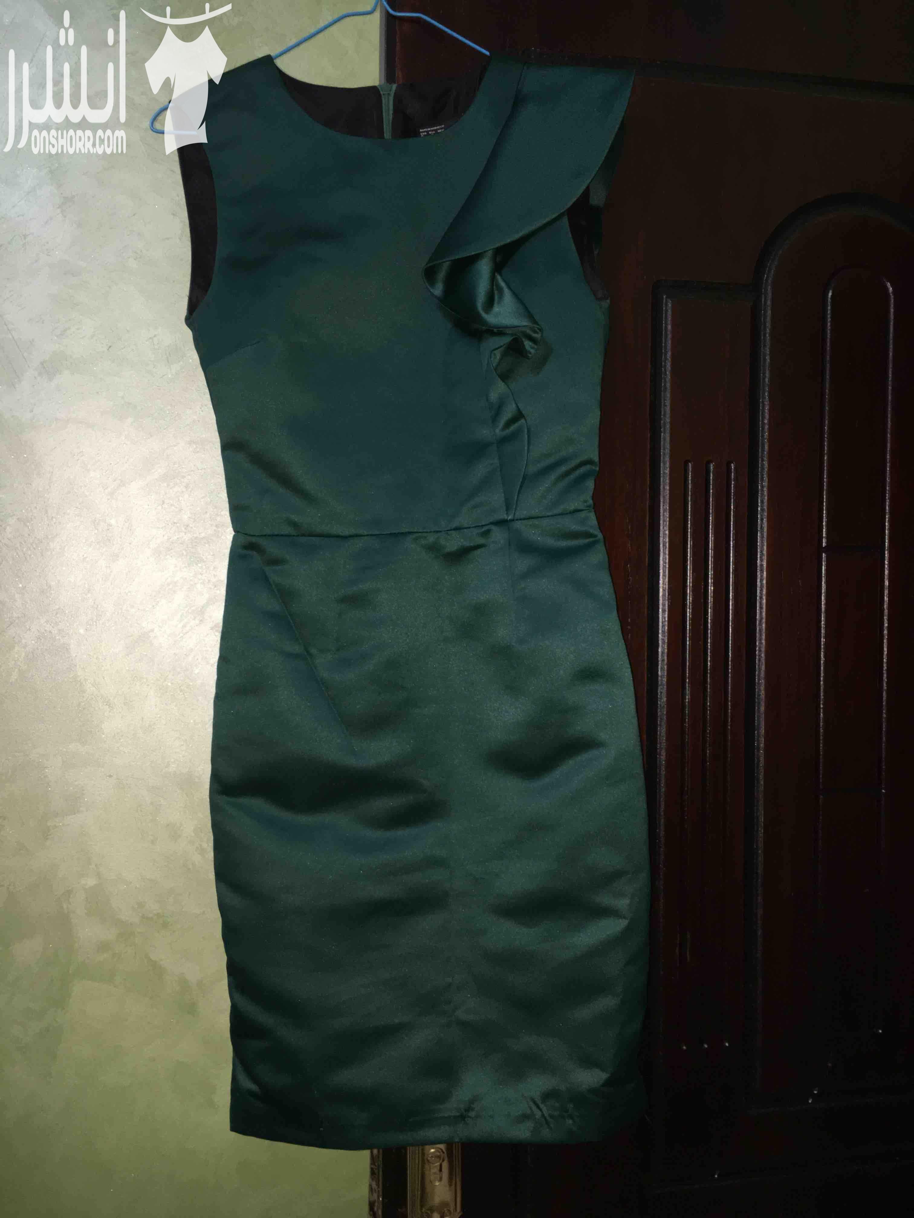 فساتين حفلات للاجار بأسعار مناسبة جدا للاستفسار التواصل على الرقم 0791327645