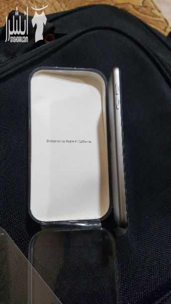 i pod touch نوع ابل  جديد بعلبته ذاكره ٣٢ جيجا واي فاي فقط يعني مابيركب عليه خط .