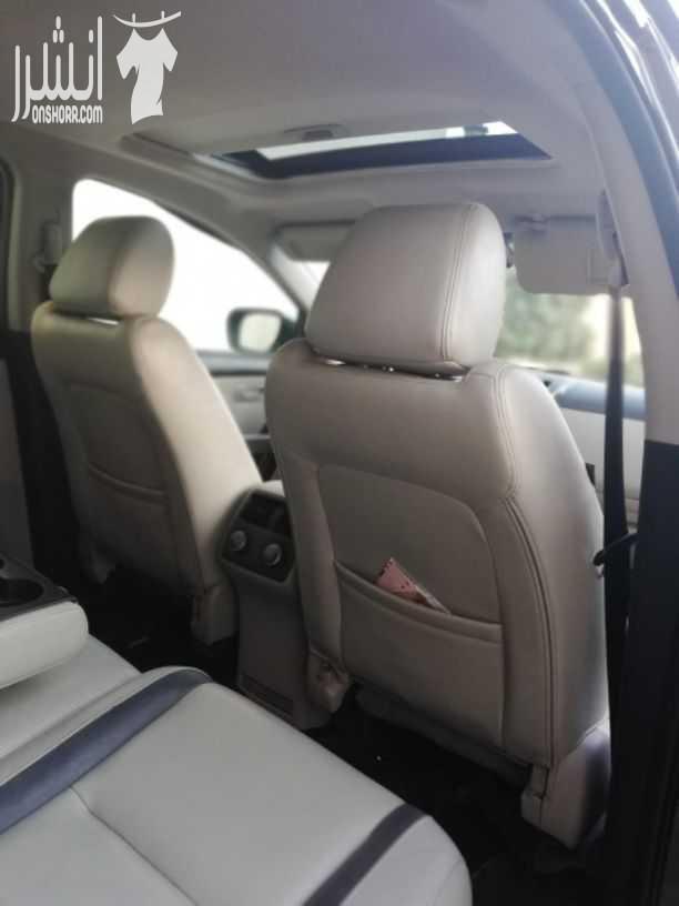 سيارة جيب مازدا cx9 موديل 2009 للبيع 
المواصفات : 
فتحة بالسقف... دفع رباعي... حساسات اصطفاف.... حساسات ضباب... دهان وكالة اسود... جلد بيج مدفأ 
الفحص كامل 
منتهي الترخيص 
السعر 15800 غير قابل للبدل ا...