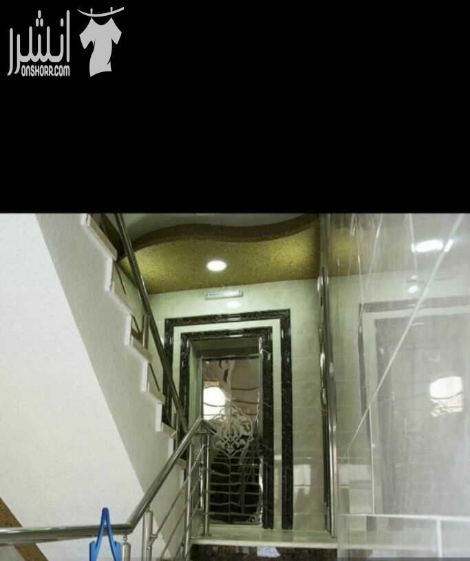 للبيع شقه مع تراس منطقه الجبيهه خلف مدارس ريتال طابق ارضي عمر البناء 11 شهر ثلاث غرف نوم حمامات صاله صالون مطبخ نظام امريكي كراج داخلي مضخات ماء سخان شمسي تدفائه مركزية غاز مصعد مستودع لكل شقه ستلاي...