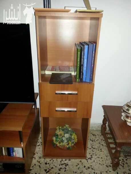 بوفية للتلفزيون..خشب لاتيه نظيف..ولا خدشه..السعر قابل للتفاوض. بيادر وادي السير تلفون 0777914922