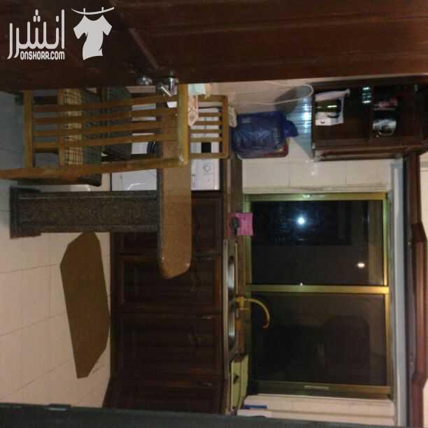 للبيع شقه طابق ثاني في منطقه الجبيهه قريبه من مدارس الابداع التربوي مساحه الشقه 133 متر ثلاث غرف نوم حمامات صاله صالون مطبخ راكب مصعد كراج عمر البناء 5 سنوات جميع الخدمات متوفره وقريبه رسوم الشقه عليك...