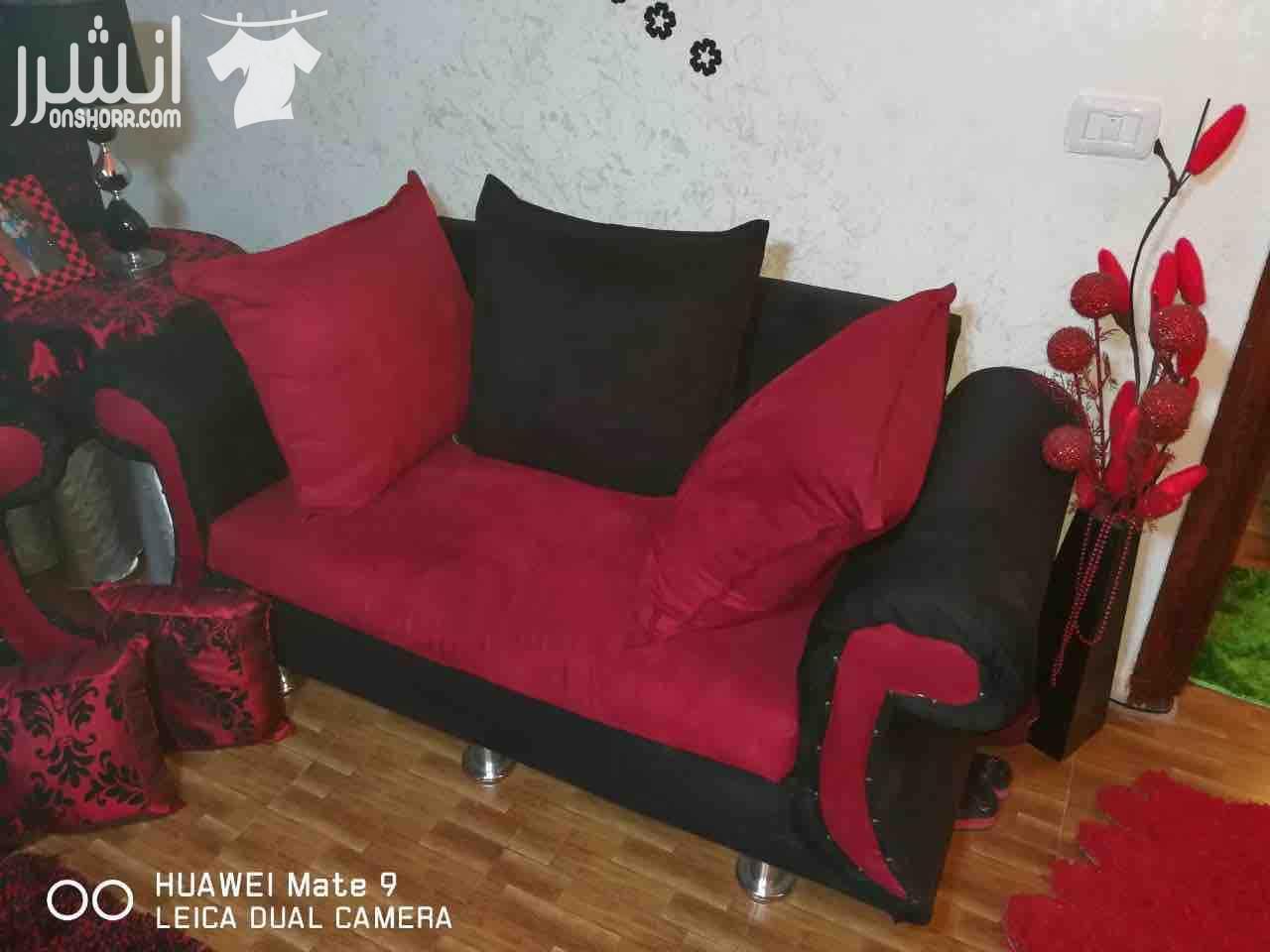 طقم كنب مع طاولات للبيع
