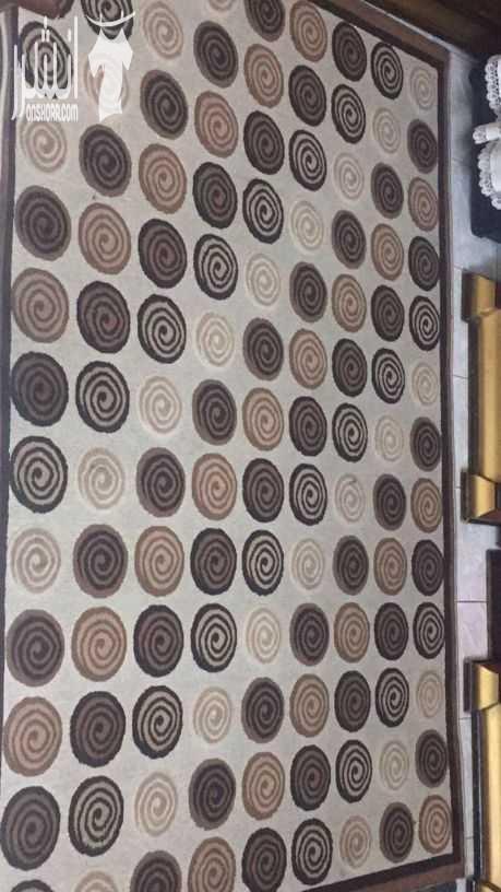 سجاد بحاله جيده جدا جديد للبيع ١٠٠ دينار قايل للتفاوض ٨٥ دينار مستعجل بداعي  السفر٠٧٩٨٤٥٦٢٣٧