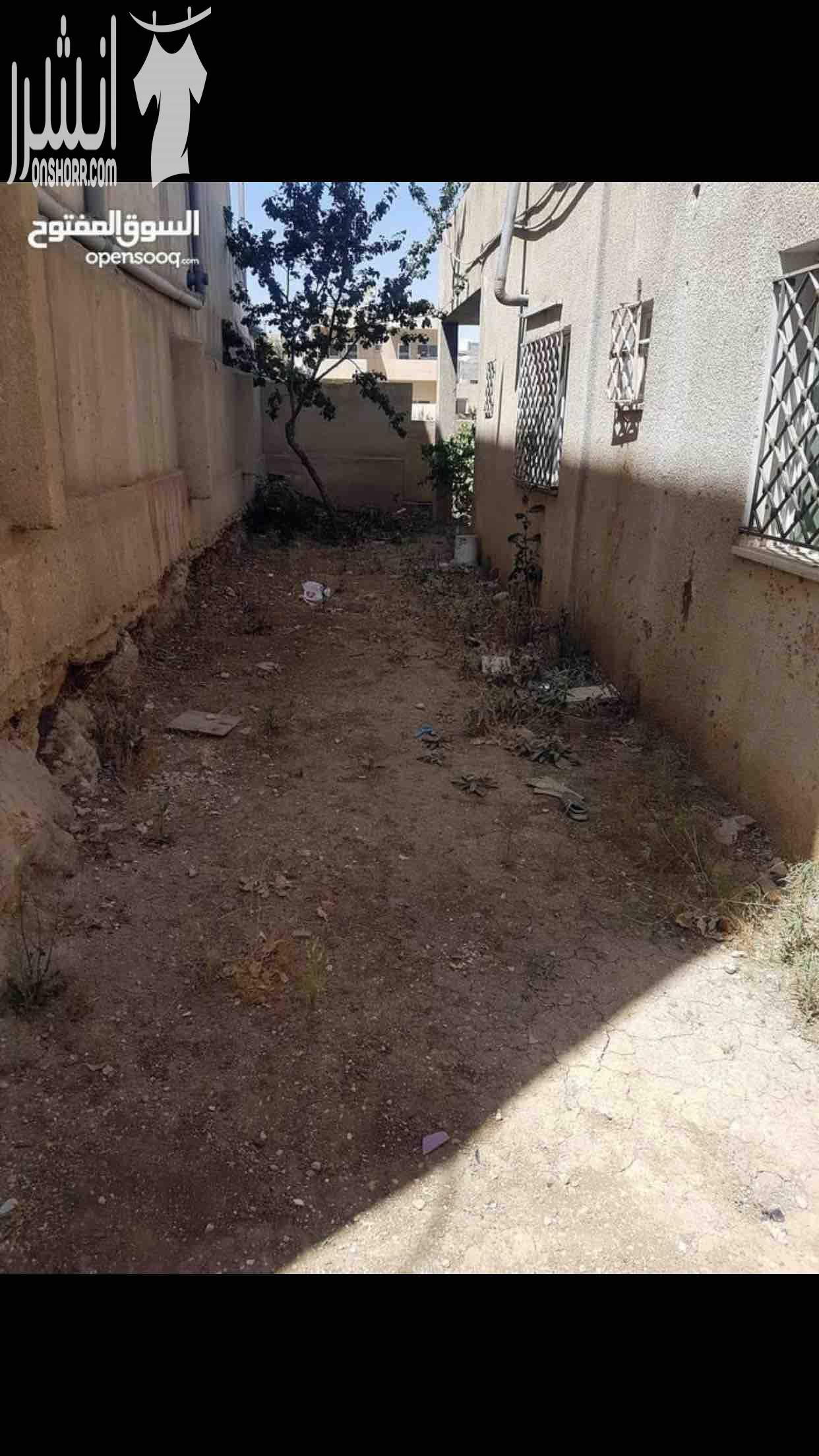 منزل مستقل مساحة الارض 365 م ومساحة البناء 300 متر .. 3 واجهات حجر .. تهوية من 4 جهات طابقين مستقلين كل واحد بمدخل الطابق الارضي 100 م يتكون من غرفة نوم و غرفة جلوس ومطبخ وحمام والطابق الاول 2...