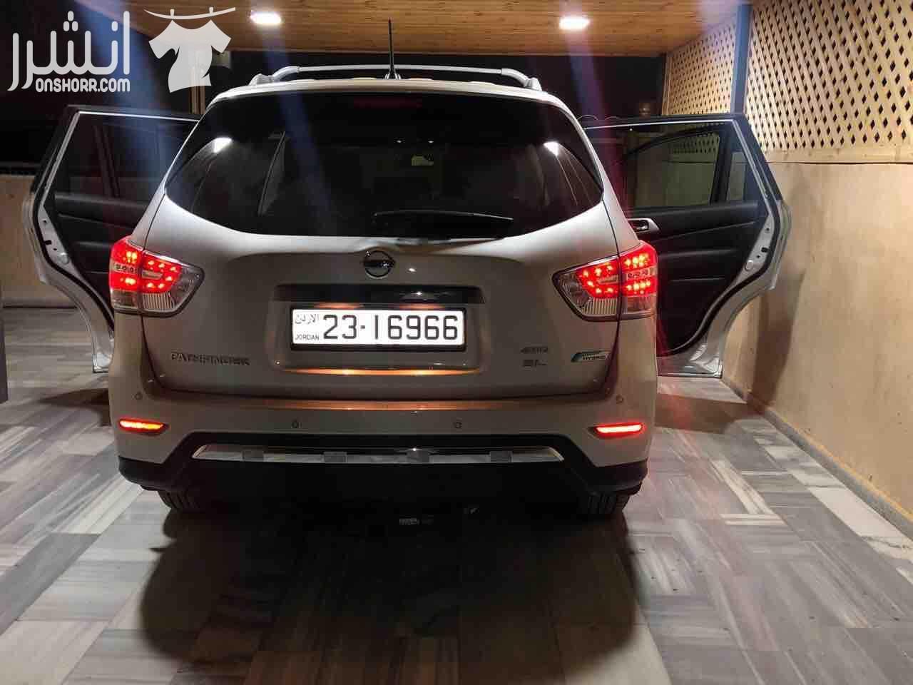 نيسان باثفايندر 2014 SL 4WD 4x4 لون سلفر كامل إضافات فل الفل ما عدا فتحة 2014 هايبرد 7 مقاعد مقاعد مدفئة تشغيل عن بعد كارفاكس كلين تايتل مالك واحد فرش جلد اسود شاشة و كميرا خ...