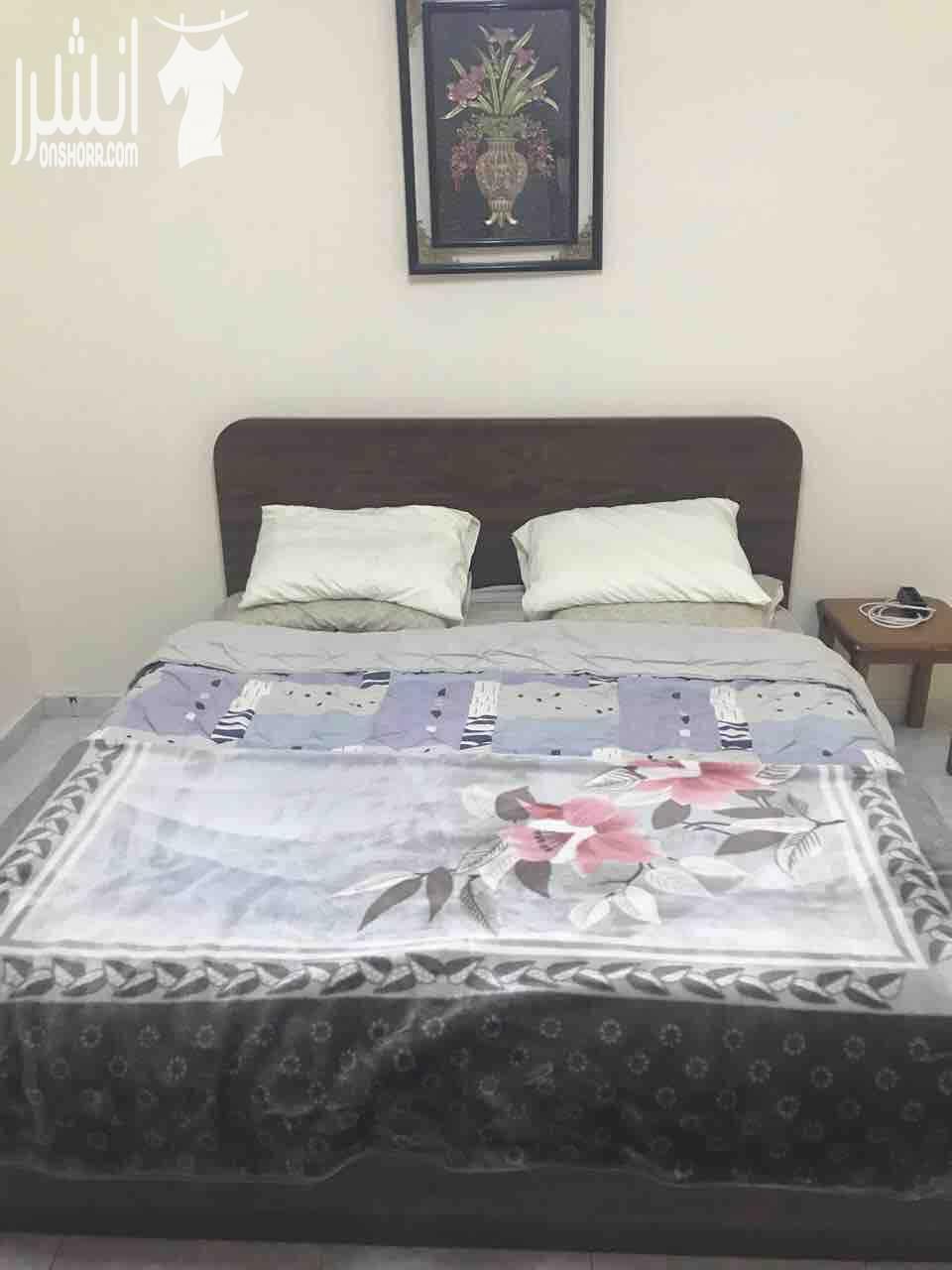 استديو أرضي مساحته سبعين متر .مدخل خارجي.شارع مصطفى ابو سويلم ،دوار التطبيقيه،خلف اتصالات اورانج. السعر مئتان دينار في الشهر قابل للتفاوض.0799895101