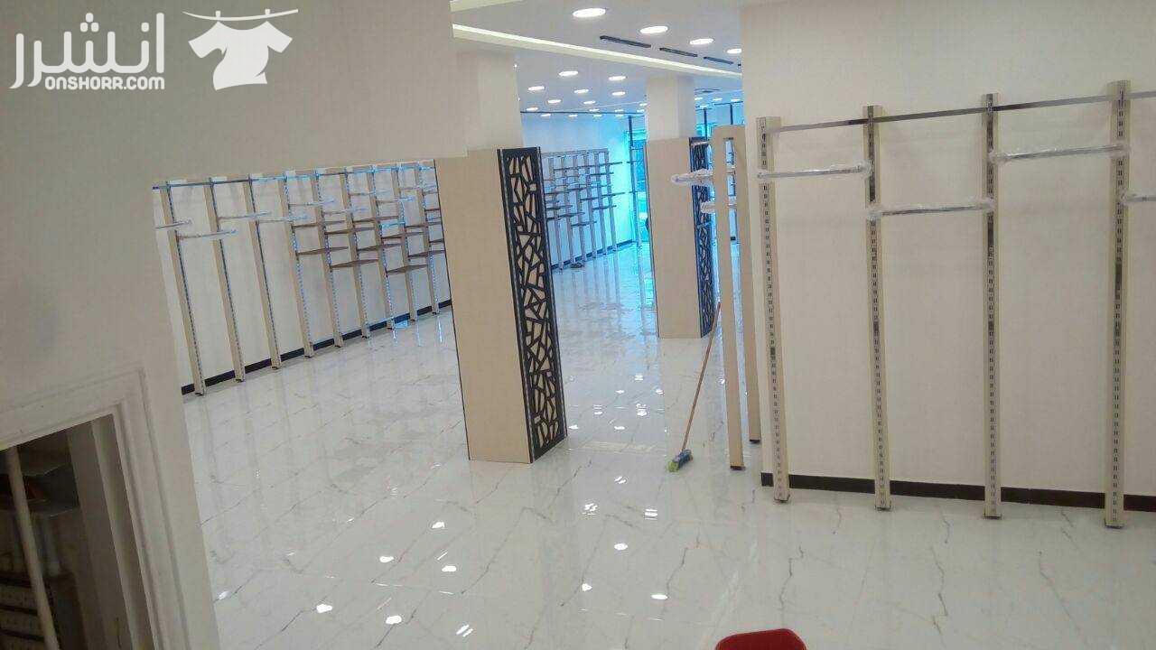 نعمل على تــنظيــف المــباني بــعد الدهــان و جــلي البــلاط  التنظيف الشامل للمباني من الداخل و الخارج  تنظيف ما بعد البناء و الدهان و اعمال الصيانة  للشقق و المطاعم و الشركات و المجمعات الاسكانية و...