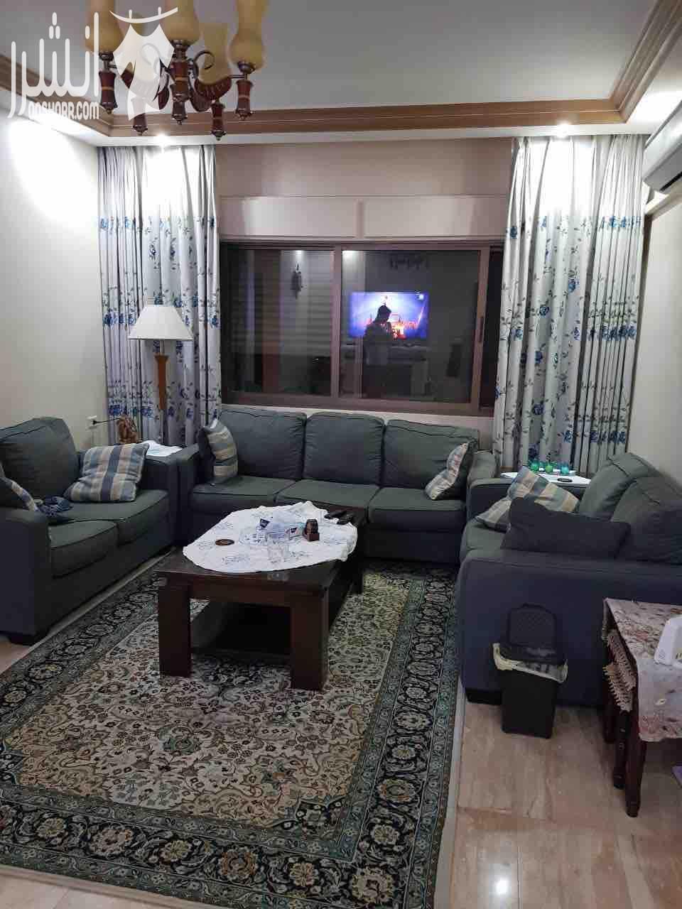 شقه للإيجار طابق اول في خلدا ..دخله البنك العربي عمر الشقه 3سنوات مساحه الشقه 190 متر مريع تتكون من 3 غرف و3 حمام مع كراج وتدفئه وتكييف وأباجورات كهربائية و خزائن بالحائط مفروش 600دينار شهري غير...