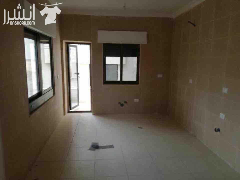 شقة فاخرة للبيع في طريق المطار الشقه 117 متر طريق المطار / حي الصحابة التفاصيل عمان طريق المطار حي الصحابة شقه فخمه جداااااااا للبيع من المالك مباشره ****** تشطيب فلل بناء حديث لم تسكن ا...