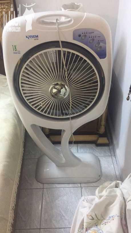 مروحه كبيره للبيع بسعر٥٠ دينار جديده استعمال ٣ شهور بحاله ممتازه مستعجل هاتف رقم ٠٧٩٨٤٥٦٢٣٧