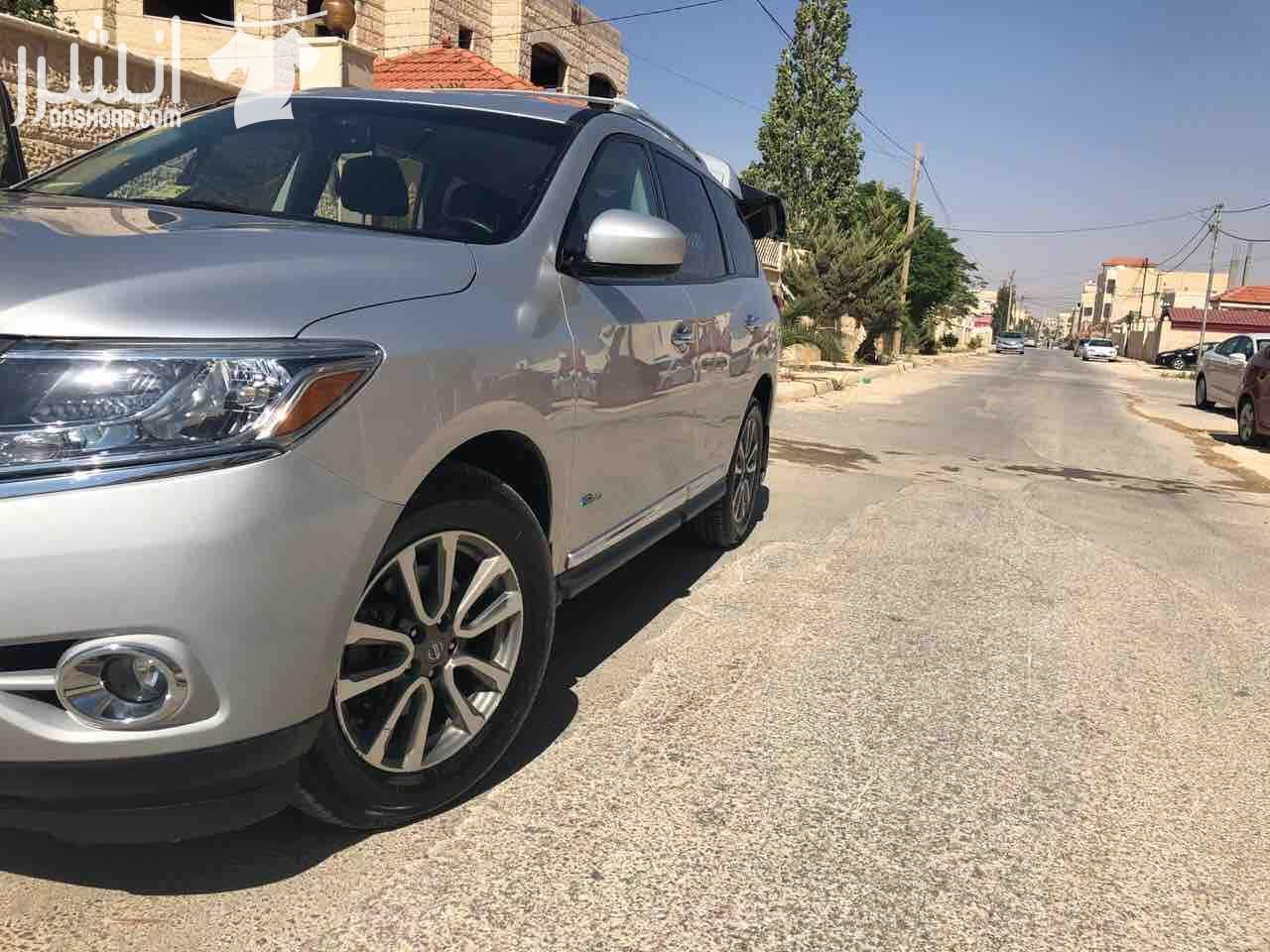 نيسان باثفايندر 2014 SL 4WD 4x4 لون سلفر كامل إضافات فل الفل ما عدا فتحة 2014 هايبرد 7 مقاعد مقاعد مدفئة تشغيل عن بعد كارفاكس كلين تايتل مالك واحد فرش جلد اسود شاشة و كميرا خ...