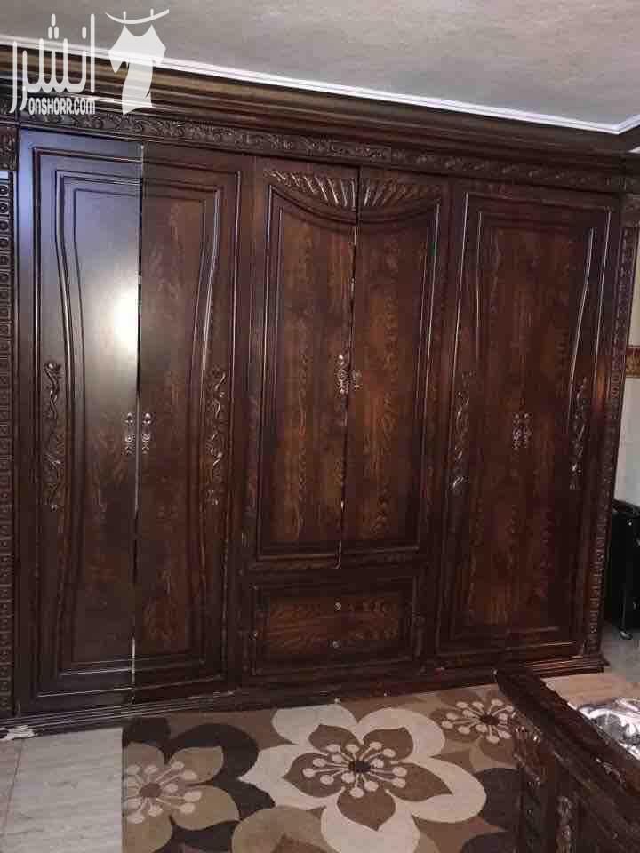 غرفة نوم ماليزية مستعملة للبيع بسعر مغري حجم King size خزانة 6 ضرف وكومودينتين وتواليت بالاضافة الى زجاج سيكوريت على سطح التواليت والكومندينات السعر 240 دينار 0788623741