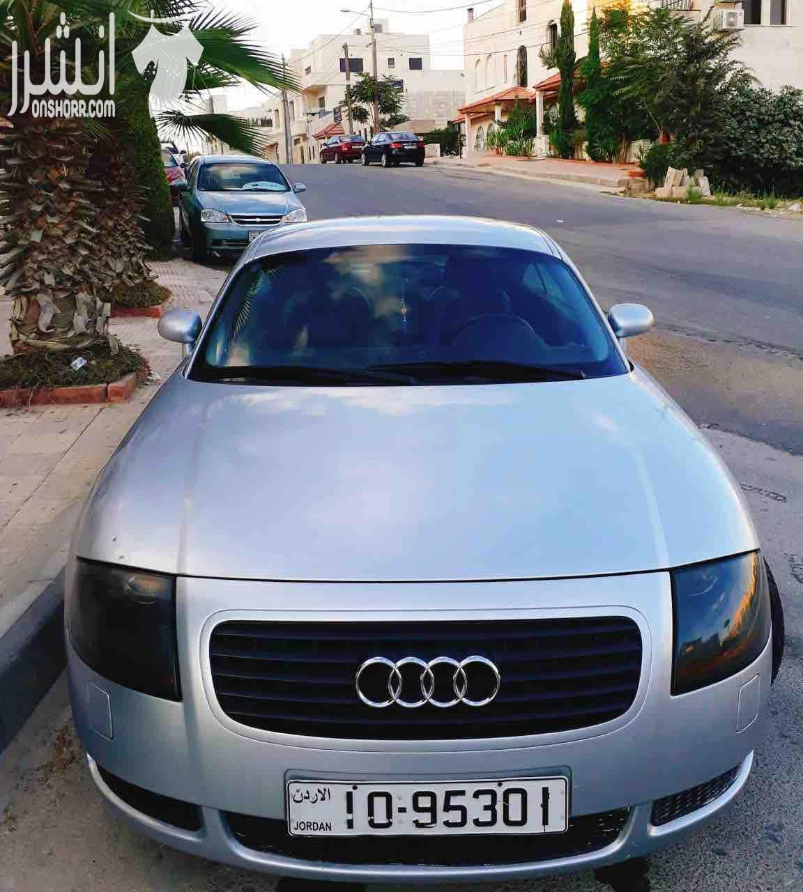 اودي TT موديل ٢٠٠٠ محرك ١٨٠٠ تيربو  جير عادي السيارة بحالة ممتازة واستعمال يوم الجمعة كراسي جلد مدفأة ممشى ١٧٥٠٠٠ كيلومتر لون خارجي سلفر وداخلي جلد اسود صيانة عامة حديثاً