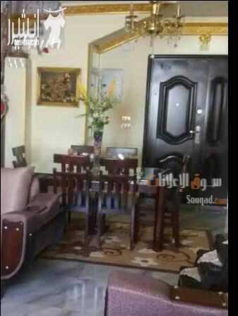 مطلوب بيت مستقل او شقه في عمان اوضواحيها. للبدل ببيت طابقين  طريق المطار بالقرب من الجامعه الالمانيه. مساحه 305 م الطابق الاول.الثاني نفس المساحه لكن غير مكتمل اعمده وتصوينه. في دونم ارض مزرعه زيتون و...