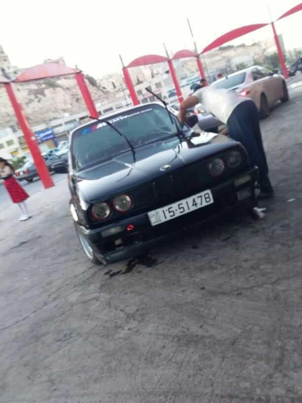 بي ام بوز نمر موديل 88 محدثة بالكامل 91 امامي خلفي ..فل الفل
ماتور 25 اسود ..عالرخصة مسجل 20
6 سلندر
جير zf شوط قصير رياضي
بككس 25 اسود اصلي
فتحة كهربا
غرفة m3 جلد اسود
جنط بوربت الماني مع كوشو...