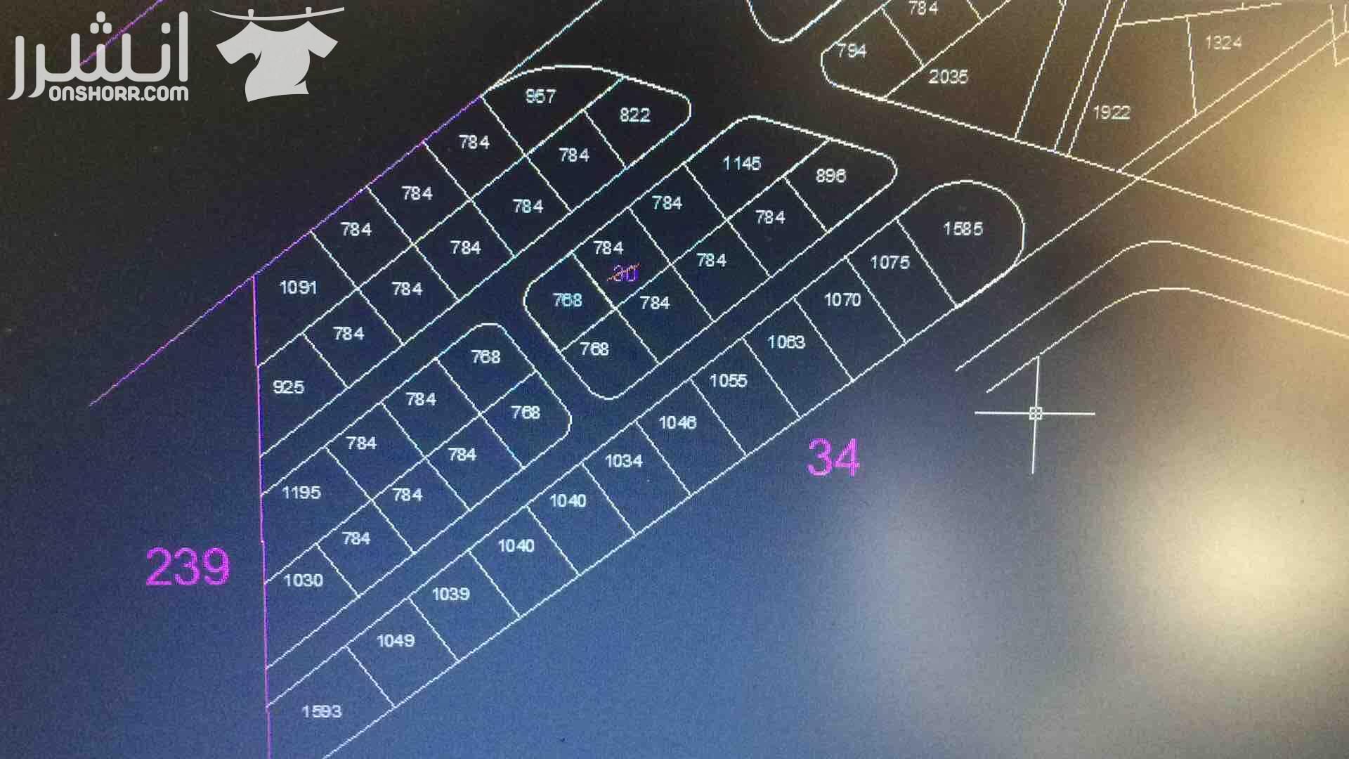 مهندس المساحة حمود الحويطات و اخصائي نظم المعلومات الجغرافية GIS جاهز للعمل بجميع محافظات المملكة. الخدمات المقدمة: 1- فرز الاراضي والشقق وتثبيت الحدود والملكيات وانتاج مخطط طبوغرافي 2-المشاريع المت...