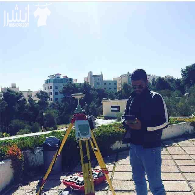 مهندس المساحة حمود الحويطات و اخصائي نظم المعلومات الجغرافية GIS جاهز للعمل بجميع محافظات المملكة. الخدمات المقدمة: 1- فرز الاراضي والشقق وتثبيت الحدود والملكيات وانتاج مخطط طبوغرافي 2-المشاريع المت...