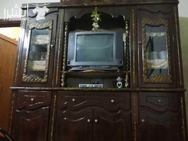 بوفيه للبيع 190سم 190سم بسعر 60دينار بحالة جيدة جدا