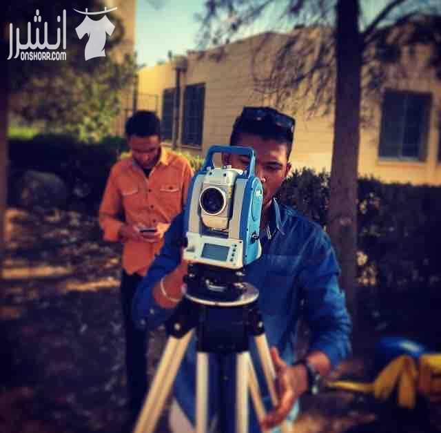 مهندس المساحة حمود الحويطات و اخصائي نظم المعلومات الجغرافية GIS جاهز للعمل بجميع محافظات المملكة. الخدمات المقدمة: 1- فرز الاراضي والشقق وتثبيت الحدود والملكيات وانتاج مخطط طبوغرافي 2-المشاريع المت...