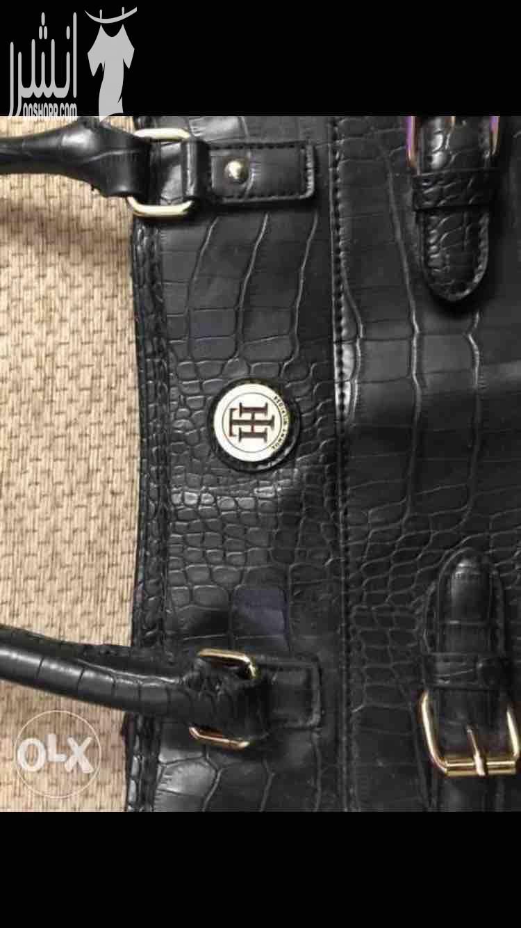 Tommy Hilfiger original nag for sale leather black no scrtaches very good condition