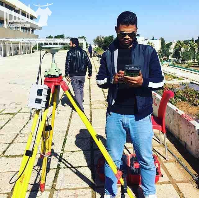 مهندس المساحة حمود الحويطات و اخصائي نظم المعلومات الجغرافية GIS جاهز للعمل بجميع محافظات المملكة. الخدمات المقدمة: 1- فرز الاراضي والشقق وتثبيت الحدود والملكيات وانتاج مخطط طبوغرافي 2-المشاريع المت...