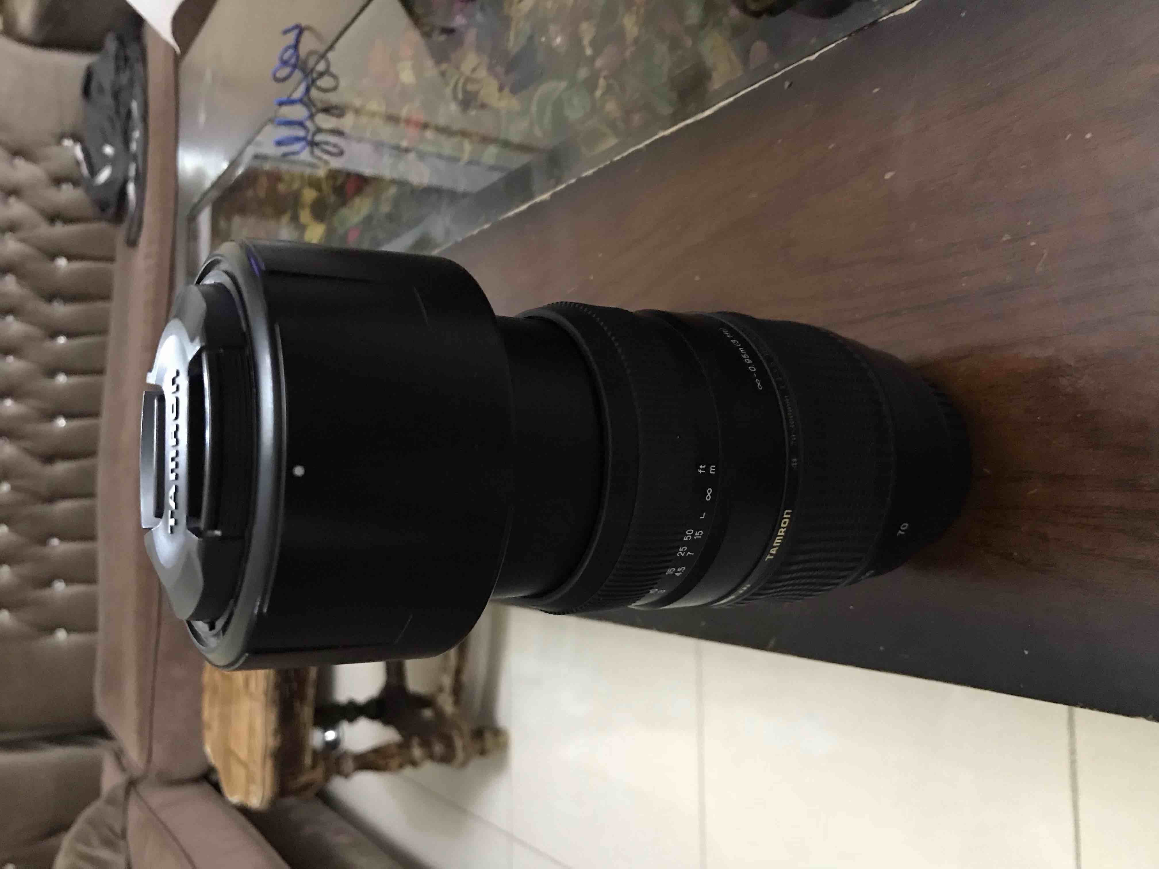 كانون d700 الكاميرا نظيفة جدااا.
كامل اغرضها معها ولا ناقصها شي... (مع الكرتونه)
عداد الشتر بحدود 9500
ميموري ١٦ سامسونج
كامل وصلاتها
عدسة 18-55
عدسة 70-300
ملاحظات العدسة 300 بحاجة الى تنظيف و تكل...