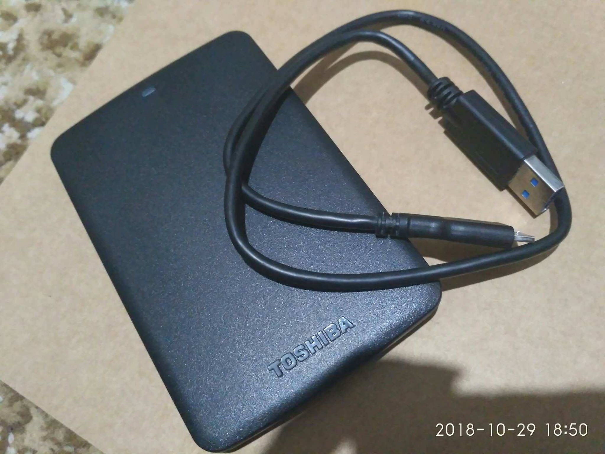 Toshiba External HDD 1 tb
السعر 37 دينار
بحاله الوكاله
1TB
6.4cm (2.5”) external hard drive
SuperSpeed USB 3.0 port
USB powered
Backwards compatible with USB 2.0
Robust casing with textured fi...