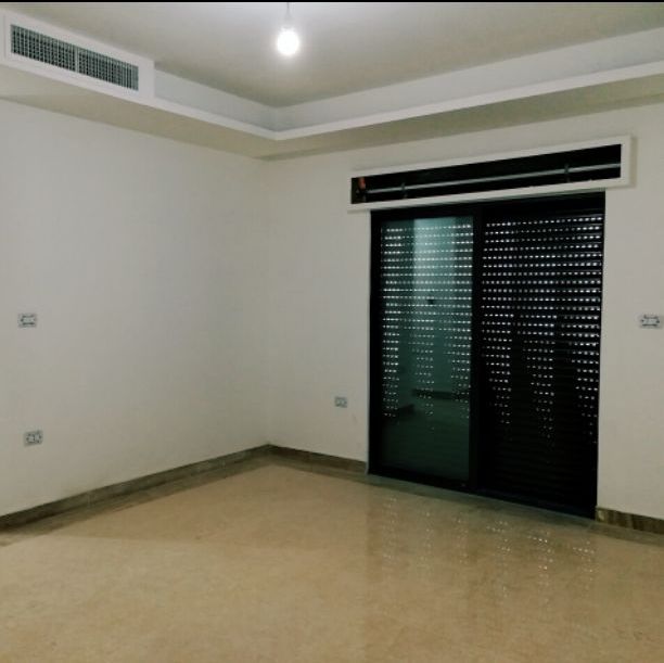 شركة قلب الدار للاسكان
الشقه الذكية بسعر الشقه العادية
استخدام طوب الثرموستون وهو عازل للحراره والصوت و الرطوبه
واستخدام الخلايا الشمسية لتزويد البيت والتكييف المركزي بالطاقه الكهربائية
الحلم صار حقي...