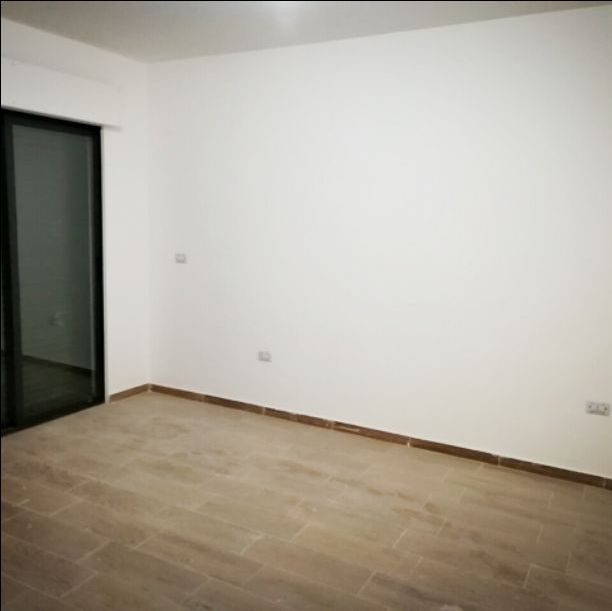 شركة قلب الدار للاسكان
الشقه الذكية بسعر الشقه العادية
استخدام طوب الثرموستون وهو عازل للحراره والصوت و الرطوبه
واستخدام الخلايا الشمسية لتزويد البيت والتكييف المركزي بالطاقه الكهربائية
الحلم صار حقي...