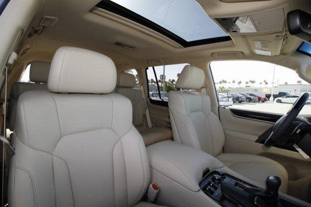 Sale € 39,000EUR in AED 150,000
My 2018 Lexus Lx570 4WD Sport Utility Suv Gcc specs Full Options , Like New . urgent sale . WhatApp message Only - Alima Nadia Rocca +971 555 751928
JTJHY7AX7J...