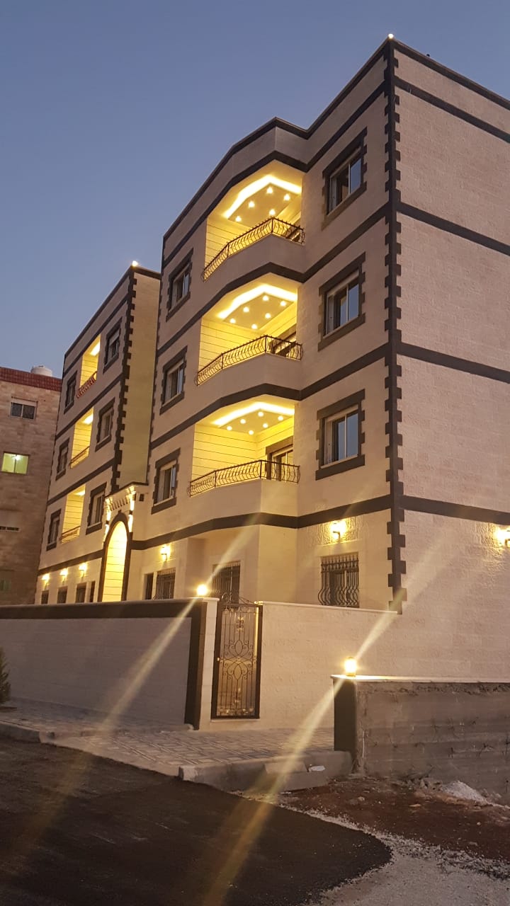 شقق فاخرة للبيع في منطقة ام نوارة
للاستفسار: 0792281580