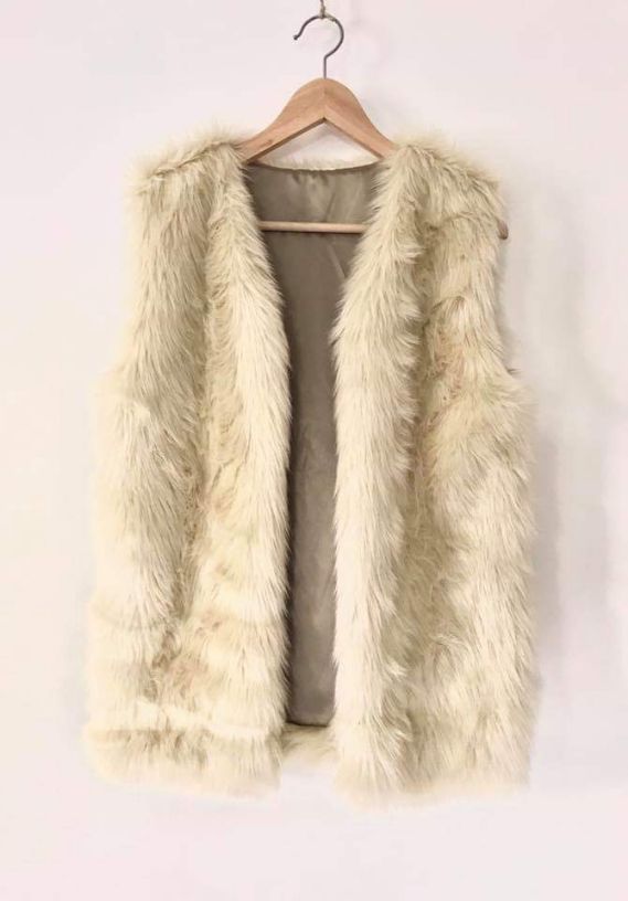فست فروو 
مقاساات (M, L, S, XL)
بسعرر مغري