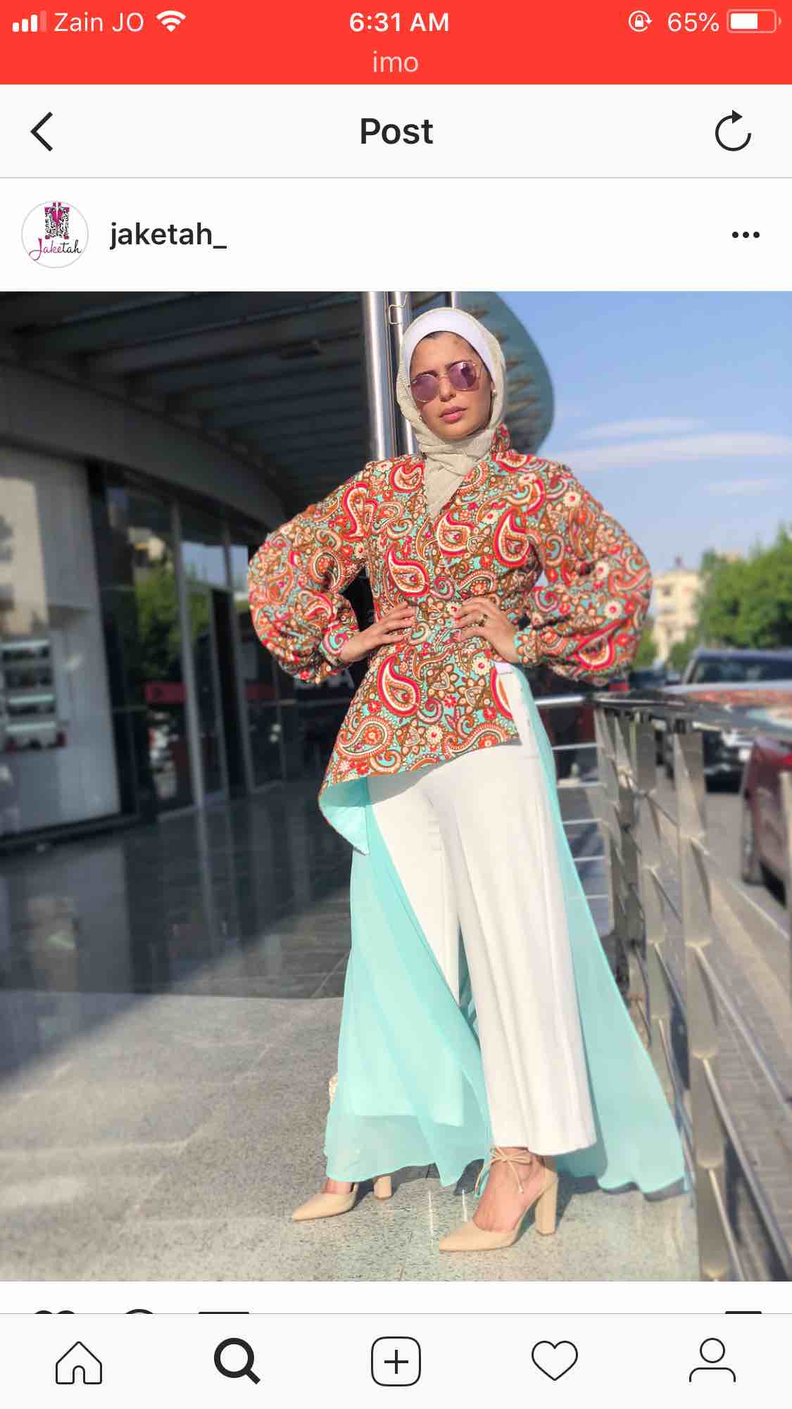 جاكيته ستايل
ملبوس مرة واحدة فقط..للمصممة روان
فري سايز ورائع جدا عاللبس