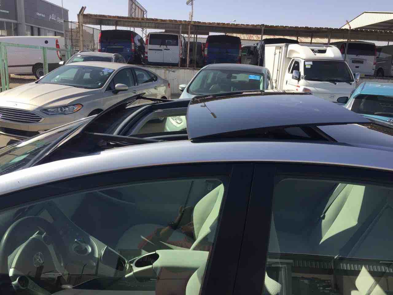 ‎بريوس 2013 سلفر بانوراما منطقه حره
‎ غرفه بيج ..بانوراما مع تشغيل عن بعد ... شاشه مع نظام ملاحه و كاميرا خلفيه
‎فحص 2 جيد امامي ...خلفي 2 مضروب .. فحص الميكانيك والبطاريه ممتاز..
‎...