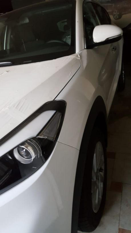 هيونداى توسان للبيع اللون ابيض أعلى فئه بلاس رخصت ولم تستعمل بها رخصه 3 سنوات نواكل اصليه من التوكيل ، دواسات فايف دى ، استيكر حمايه ، العداد 1000 كيلو فقط ، السياره بحالة الزيروووووو ، ولم تستعمل ال...