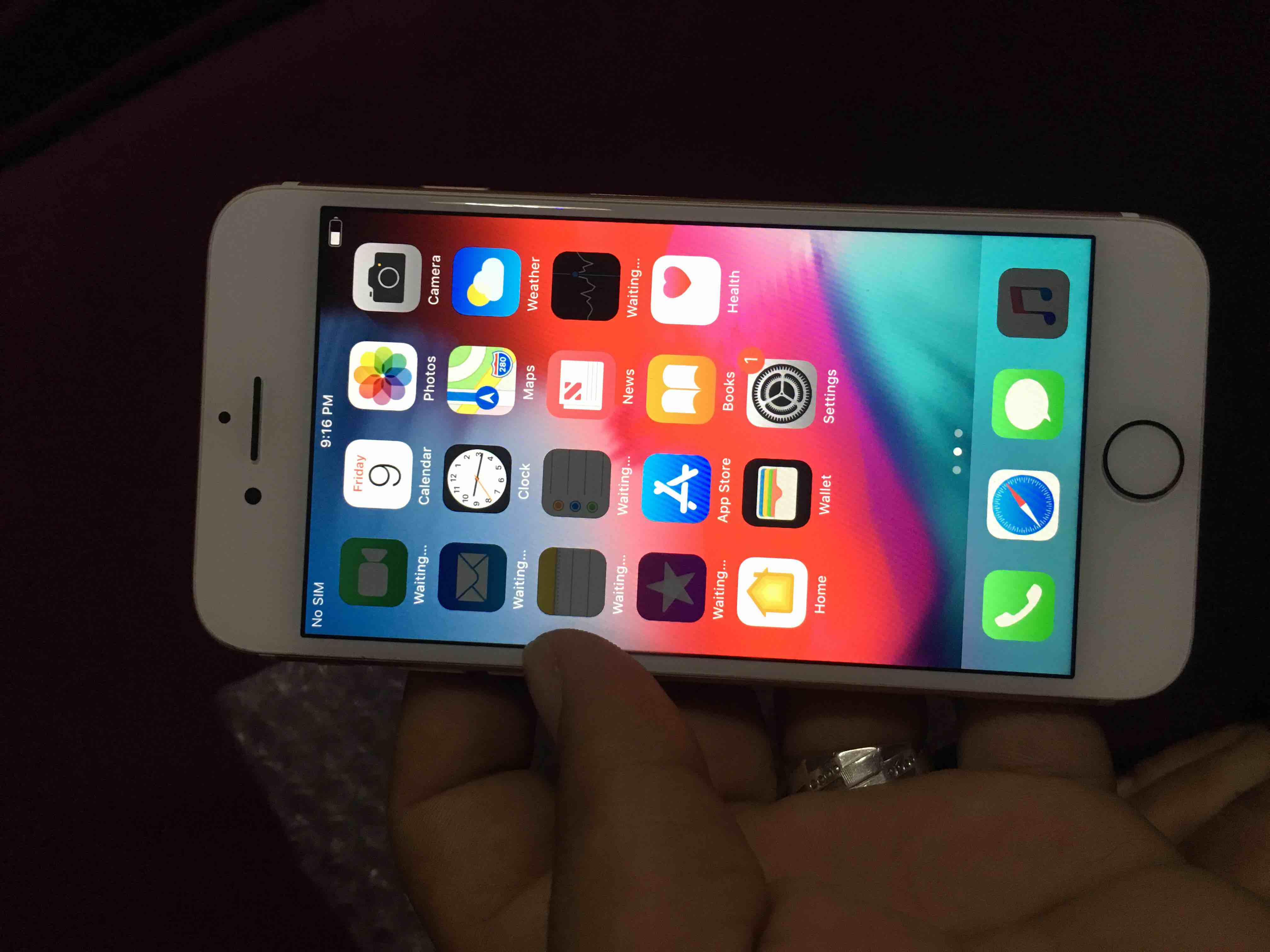 iPhone 7 32gb rose gold 

الجهاز بحاله الوكاله ولا نقره