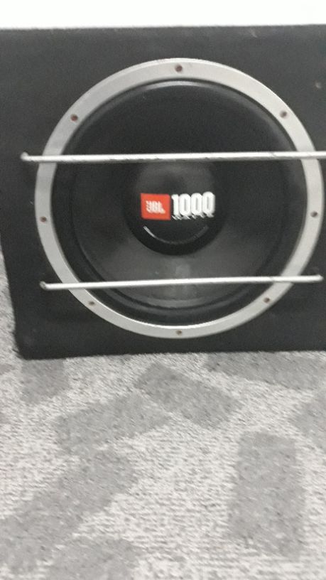 سماعة JPL اصلية 
1100 W
50 دينار للجادين فقط
للاستفسار  ٠٧٩٦٣٤٤٩٩٩