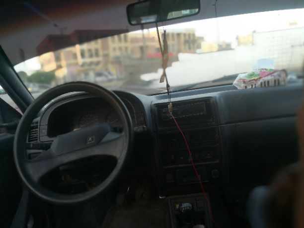 ستروينax مودل 94 متور 1400 مشدوده بالكامل بطاريه جديده مرور العاشر ماشيه 180الف ازاز امامي كهربا سعر 35الف للتواصل 01099076928/01140500555