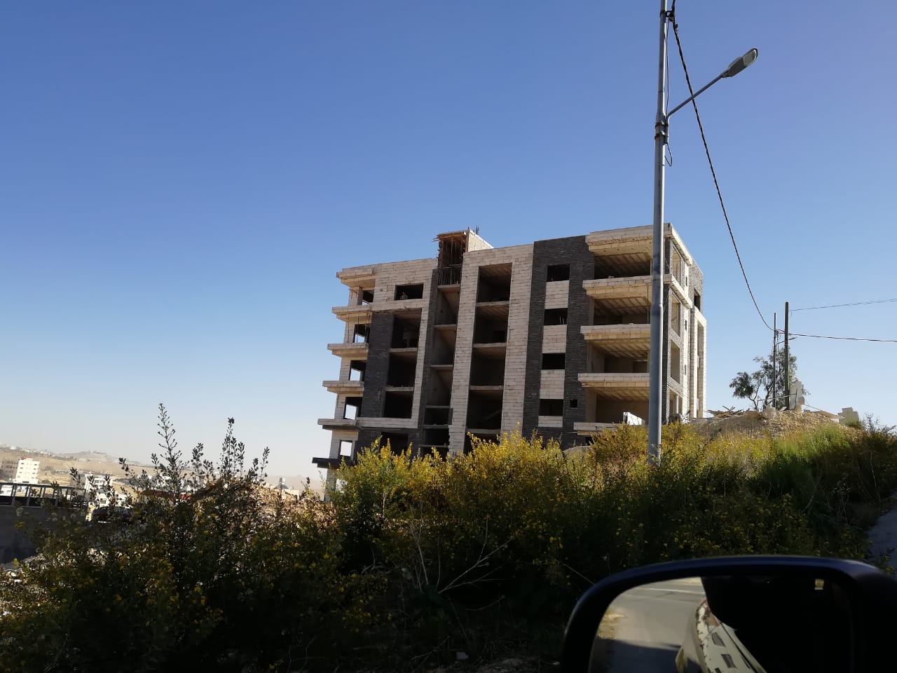 شقق بكهرباء مجانية مدى الحياة وتشطيبات فندقية عالية ومن المالك مباشرة مساحة 205

الشقة قيد الانشاء تسلم 3-2019
تتكون من 4 نوم و4 حمامات وصالون ومعيشة ومطبخ وبلكونة 
تشطيبات فندقية عالية 
شقة كهرباء مج...