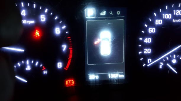 هيونداى توسان للبيع اللون ابيض أعلى فئه بلاس رخصت ولم تستعمل بها رخصه 3 سنوات نواكل اصليه من التوكيل ، دواسات فايف دى ، استيكر حمايه ، العداد 1000 كيلو فقط ، السياره بحالة الزيروووووو ، ولم تستعمل ال...