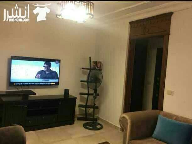 شقه طابق اول ام السماق الجنوبي تشطيب سوبر ديلوكس عفش كامل جديد وغير مستعمل للبيع مع العفش او بدون المساحه185م 3نوم 3حمام صاله وصالون مطبخ خشب صولد من العالميه للمطابخ تدفئة مركزيه التواصل 0799633256